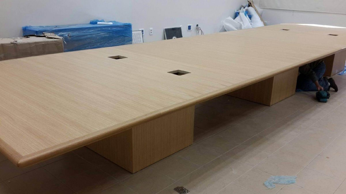 שולחן ישיבות דגם BAE
